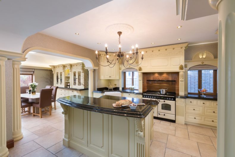 painted-manor-house-classical-kitchen-reading-0630