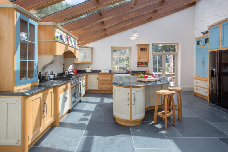 Painted-Oak-Kitchen-Milford Haven